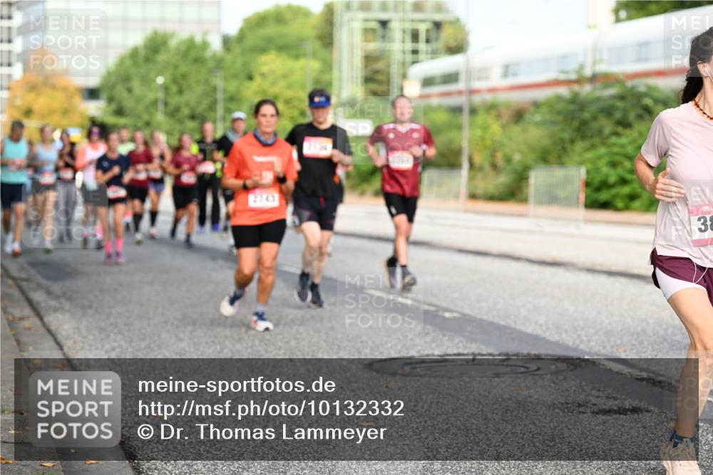 06.09.2026 - CURREX Alsterlauf Dr. Thomas Lammeyer http://msf.ph/oto/10132332 06.09.2026 09:56:22 Laufen 2743, 38 meine-sportfotos.de
