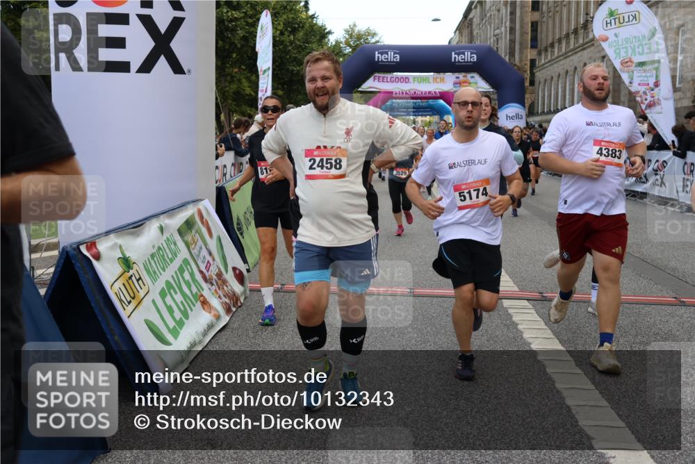 06.09.2026 - CURREX Alsterlauf Strokosch-Dieckow http://msf.ph/oto/10132343 06.09.2026 10:06:10 Ziel 2196, 2413, 2457, 2458, 2761, 2762, 2763, 2779, 3337, 3515, 3529, 3674, 3677, 3980, 4110, 4344, 4383, 4545, 4679, 4692, 4894, 5174, 5303, 6385, 6433, 8143, 8161 meine-sportfotos.de