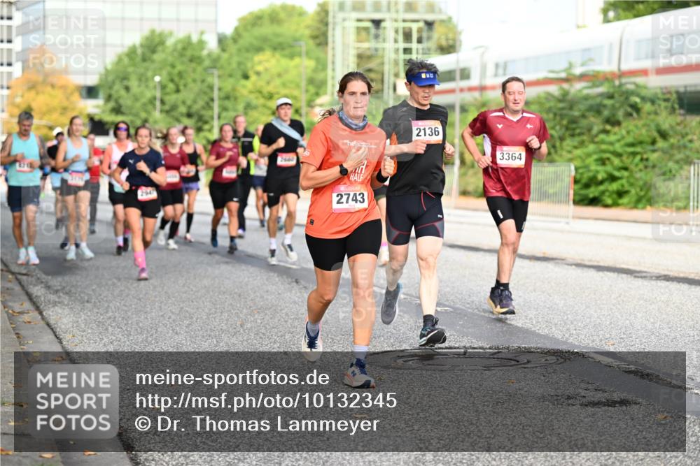 06.09.2026 - CURREX Alsterlauf Dr. Thomas Lammeyer http://msf.ph/oto/10132345 06.09.2026 09:56:23 Laufen 2136, 3364, 2743 meine-sportfotos.de
