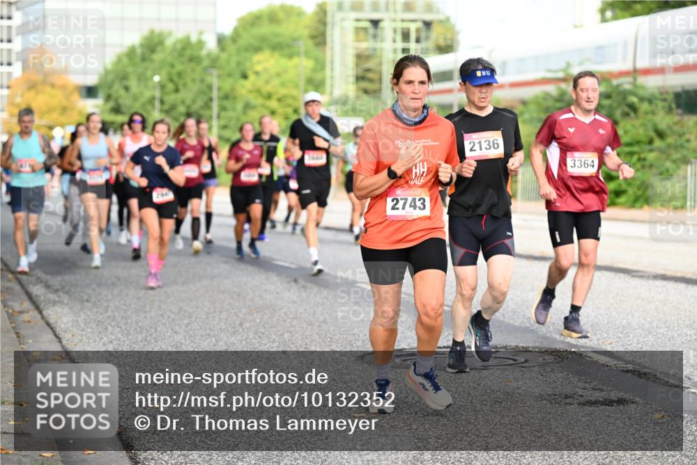 06.09.2026 - CURREX Alsterlauf Dr. Thomas Lammeyer http://msf.ph/oto/10132352 06.09.2026 09:56:24 Laufen 30, 2743, 2136, 3364 meine-sportfotos.de