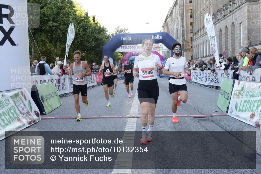 06.09.2026 - CURREX Alsterlauf Yannick Fuchs http://msf.ph/oto/10132354 06.09.2026 09:40:17 Ziel 2299, 2831, 4569, 4636, 5150, 5302, 5322, 5399, 5783, 5828, 5925, 5989, 6026, 6222 meine-sportfotos.de