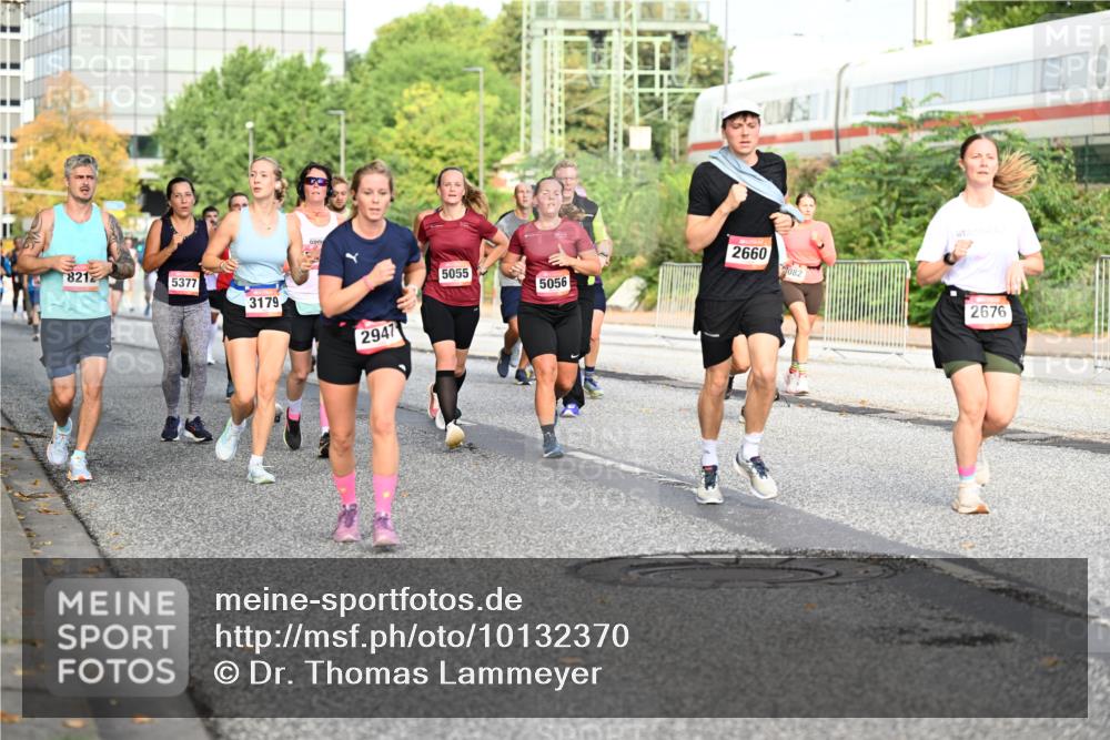06.09.2026 - CURREX Alsterlauf Dr. Thomas Lammeyer http://msf.ph/oto/10132370 06.09.2026 09:56:26 Laufen 8212, 5377, 3179, 2947, 5055, 5056, 2660, 082, 2676 meine-sportfotos.de