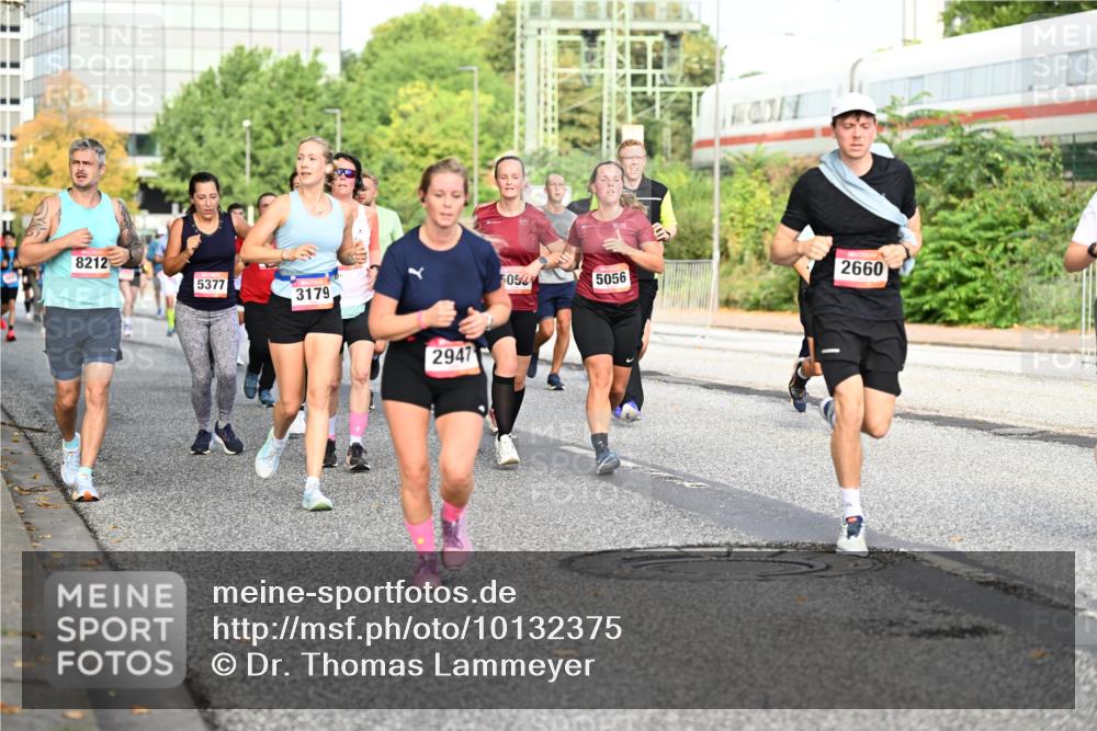 06.09.2026 - CURREX Alsterlauf Dr. Thomas Lammeyer http://msf.ph/oto/10132375 06.09.2026 09:56:26 Laufen 8212, 5377, 3179, 2947, 5054, 5056, 2660 meine-sportfotos.de