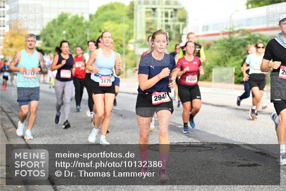 06.09.2026 - CURREX Alsterlauf Dr. Thomas Lammeyer http://msf.ph/oto/10132386 06.09.2026 09:56:27 Laufen 8212, 5377, 3179, 2947, 5056, 20 meine-sportfotos.de