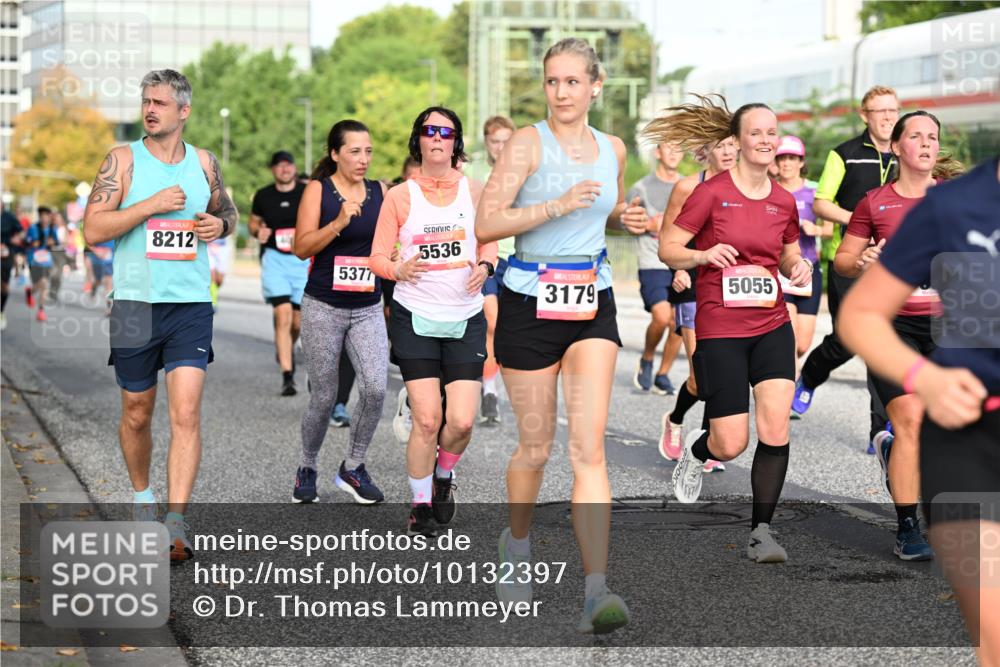 06.09.2026 - CURREX Alsterlauf Dr. Thomas Lammeyer http://msf.ph/oto/10132397 06.09.2026 09:56:28 Laufen 8212, 5377, 5536, 3179, 5055 meine-sportfotos.de