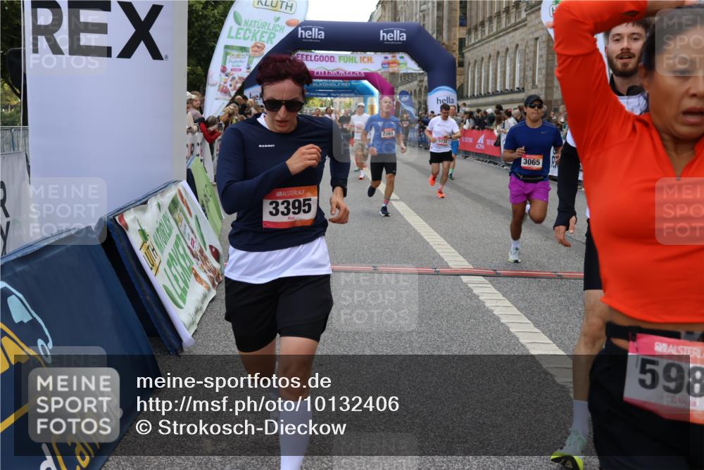 06.09.2026 - CURREX Alsterlauf Strokosch-Dieckow http://msf.ph/oto/10132406 06.09.2026 09:53:23 Ziel 2036, 2460, 2536, 2554, 2561, 3065, 3087, 3395, 3396, 3953, 4584, 4623, 4749, 4833, 4991, 5133, 5983, 8173, 8187, 8230, 8340 meine-sportfotos.de