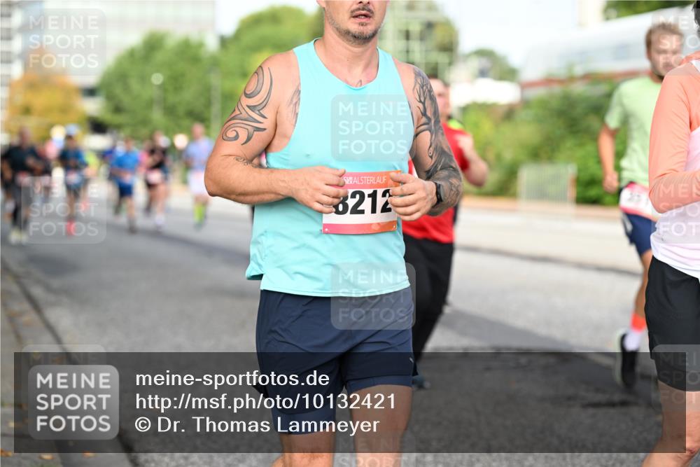 06.09.2026 - CURREX Alsterlauf Dr. Thomas Lammeyer http://msf.ph/oto/10132421 06.09.2026 09:56:31 Laufen 8212 meine-sportfotos.de