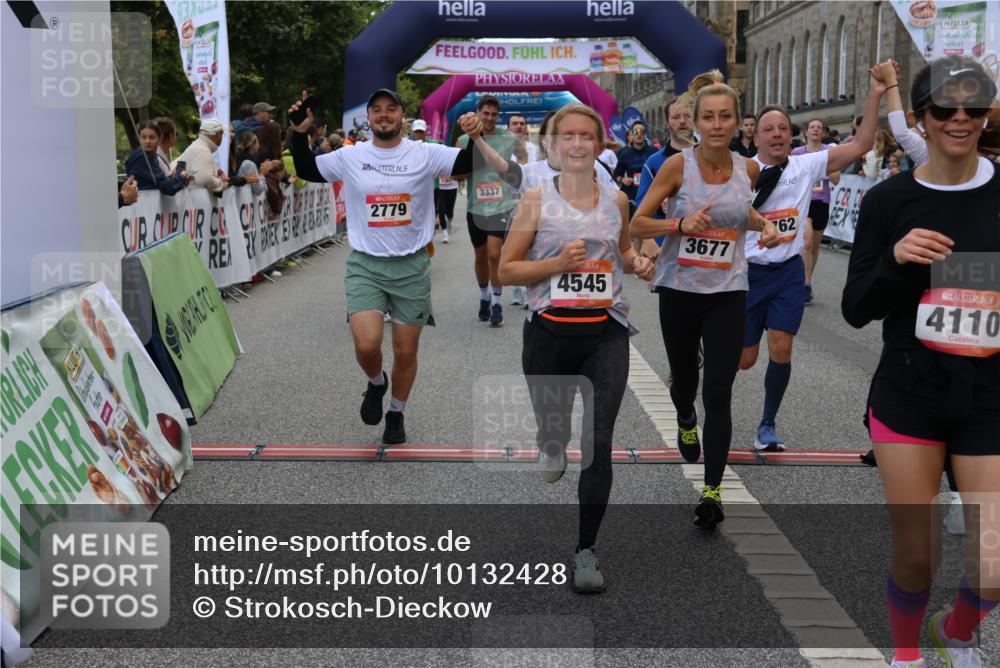 06.09.2026 - CURREX Alsterlauf Strokosch-Dieckow http://msf.ph/oto/10132428 06.09.2026 10:06:14 Ziel 2196, 2413, 2457, 2458, 2761, 2762, 2763, 2779, 3130, 3228, 3247, 3337, 3515, 3529, 3674, 3677, 3980, 4110, 4344, 4383, 4545, 4679, 4692, 4873, 5174, 5303, 5689, 6093, 6328, 6350, 6433, 8161 meine-sportfotos.de