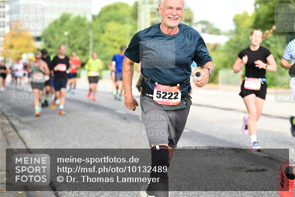 06.09.2026 - CURREX Alsterlauf Dr. Thomas Lammeyer http://msf.ph/oto/10132489 06.09.2026 09:56:38 Laufen 5222 meine-sportfotos.de