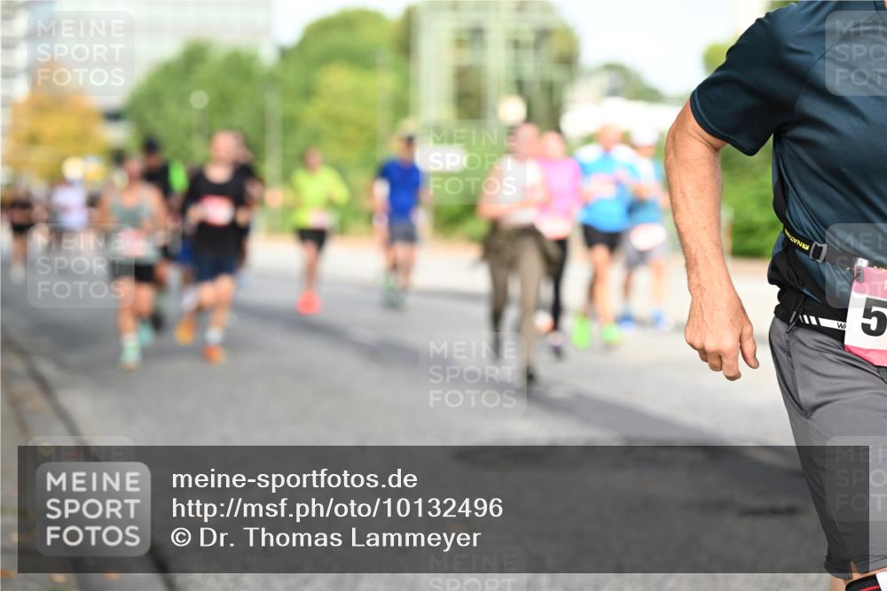06.09.2026 - CURREX Alsterlauf Dr. Thomas Lammeyer http://msf.ph/oto/10132496 06.09.2026 09:56:39 Laufen 5 meine-sportfotos.de