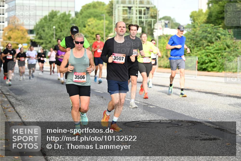 06.09.2026 - CURREX Alsterlauf Dr. Thomas Lammeyer http://msf.ph/oto/10132522 06.09.2026 09:56:42 Laufen 3506, 3507, 24, 5472 meine-sportfotos.de