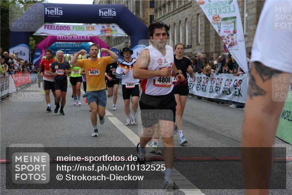 06.09.2026 - CURREX Alsterlauf Strokosch-Dieckow http://msf.ph/oto/10132525 06.09.2026 09:53:30 Ziel 2536, 2561, 2666, 2766, 2782, 3065, 3205, 3531, 3953, 4572, 4620, 4749, 4808, 4937, 4945, 4980, 5029, 5133, 5546, 5656, 5822, 5839, 6455, 8006, 8133 meine-sportfotos.de