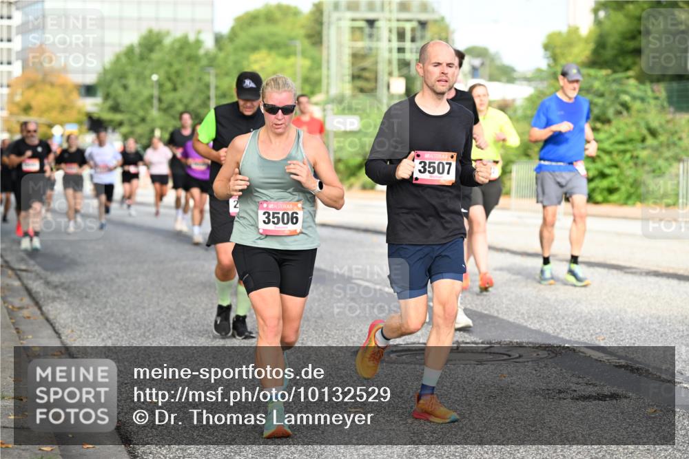 06.09.2026 - CURREX Alsterlauf Dr. Thomas Lammeyer http://msf.ph/oto/10132529 06.09.2026 09:56:43 Laufen 3506, 3507 meine-sportfotos.de