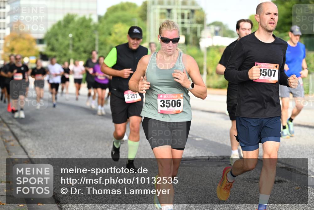 06.09.2026 - CURREX Alsterlauf Dr. Thomas Lammeyer http://msf.ph/oto/10132535 06.09.2026 09:56:43 Laufen 2257, 3506, 3507 meine-sportfotos.de