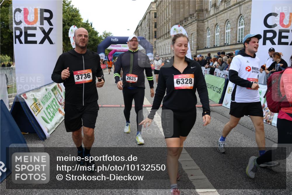 06.09.2026 - CURREX Alsterlauf Strokosch-Dieckow http://msf.ph/oto/10132550 06.09.2026 10:06:23 Ziel 2625, 2863, 3130, 3228, 3247, 3736, 3942, 3947, 4027, 4075, 4508, 4650, 4873, 5003, 5181, 5364, 5600, 5689, 6093, 6308, 6328, 6350, 8183 meine-sportfotos.de
