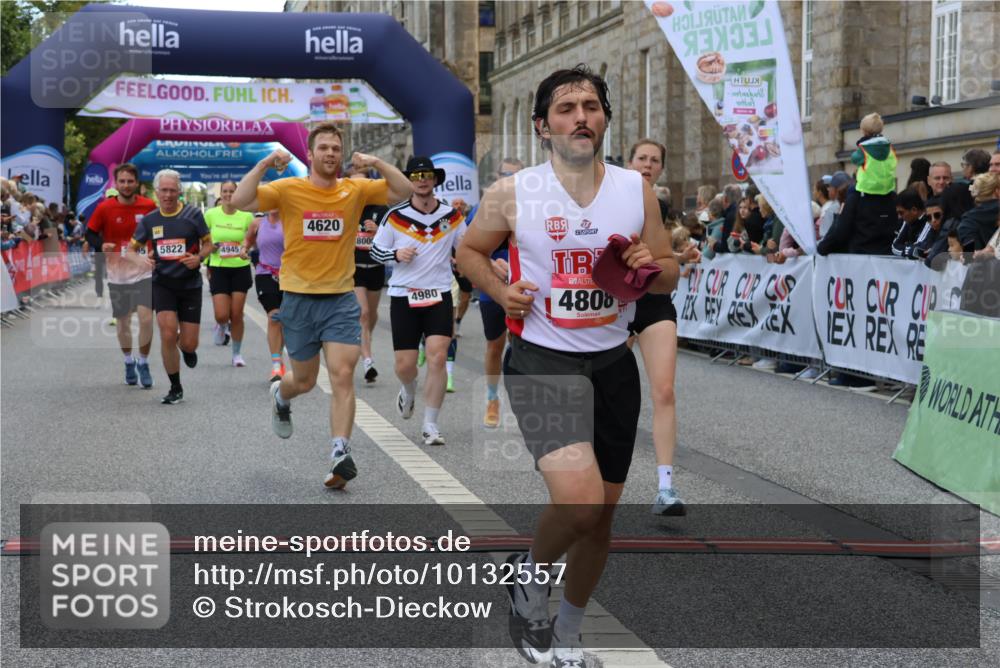 06.09.2026 - CURREX Alsterlauf Strokosch-Dieckow http://msf.ph/oto/10132557 06.09.2026 09:53:30 Ziel 2536, 2561, 2666, 2766, 2782, 3065, 3205, 3531, 3953, 4572, 4620, 4749, 4808, 4937, 4945, 4980, 5029, 5133, 5546, 5656, 5822, 5839, 6455, 8006, 8133 meine-sportfotos.de