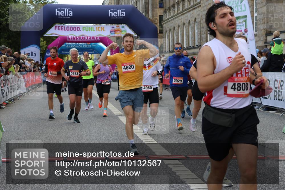 06.09.2026 - CURREX Alsterlauf Strokosch-Dieckow http://msf.ph/oto/10132567 06.09.2026 09:53:31 Ziel 2536, 2561, 2666, 2766, 2782, 3205, 3531, 3953, 4572, 4620, 4749, 4808, 4937, 4945, 4980, 5029, 5133, 5236, 5546, 5656, 5822, 5839, 6372, 6455, 8006, 8133, 8135 meine-sportfotos.de