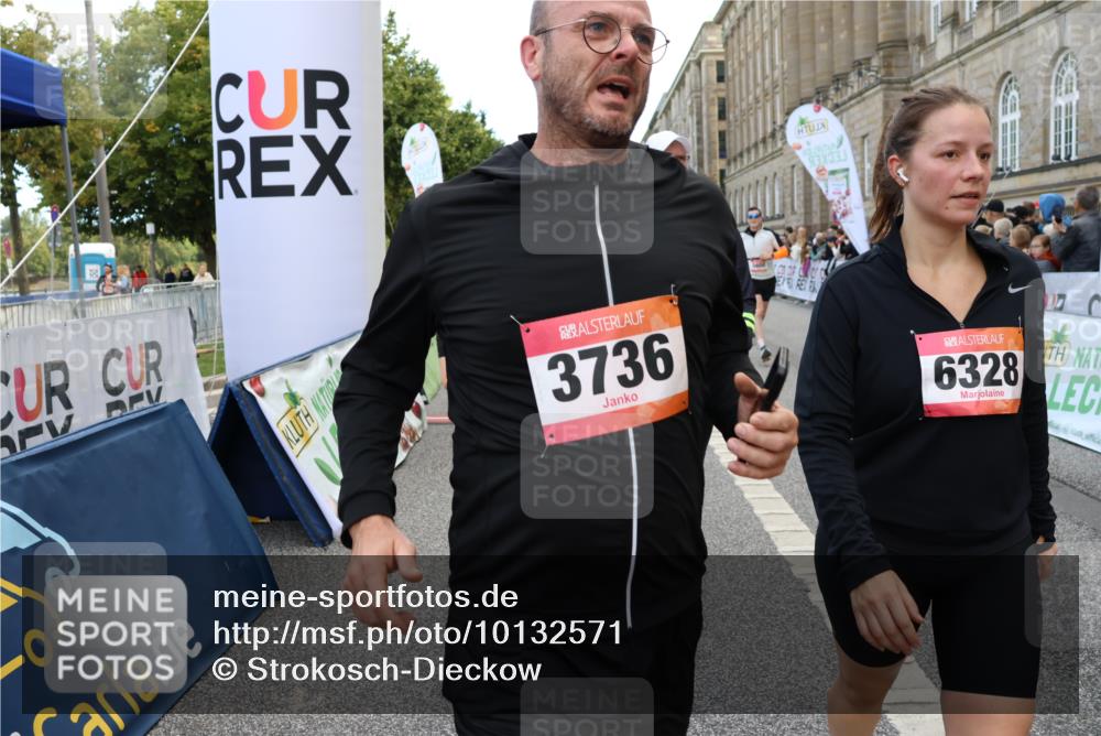 06.09.2026 - CURREX Alsterlauf Strokosch-Dieckow http://msf.ph/oto/10132571 06.09.2026 10:06:24 Ziel 2266, 2625, 2863, 3130, 3247, 3736, 3772, 3942, 3947, 4027, 4075, 4508, 4650, 4873, 5003, 5181, 5364, 5600, 6093, 6308, 6328, 6350, 8183 meine-sportfotos.de