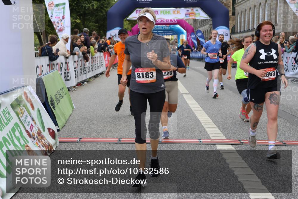 06.09.2026 - CURREX Alsterlauf Strokosch-Dieckow http://msf.ph/oto/10132586 06.09.2026 10:06:27 Ziel 2266, 2541, 2625, 2863, 3736, 3772, 3942, 3947, 4027, 4075, 4508, 4650, 4819, 5003, 5181, 5364, 5600, 6308, 8183 meine-sportfotos.de