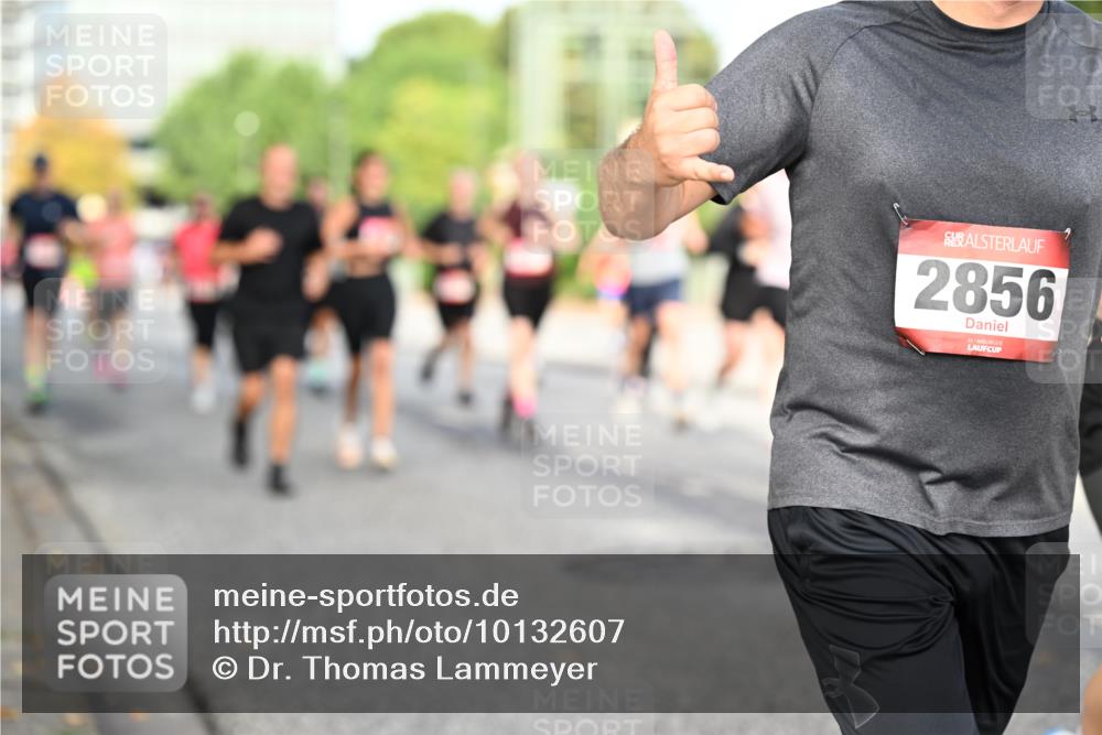 06.09.2026 - CURREX Alsterlauf Dr. Thomas Lammeyer http://msf.ph/oto/10132607 06.09.2026 09:56:51 Laufen 2856 meine-sportfotos.de