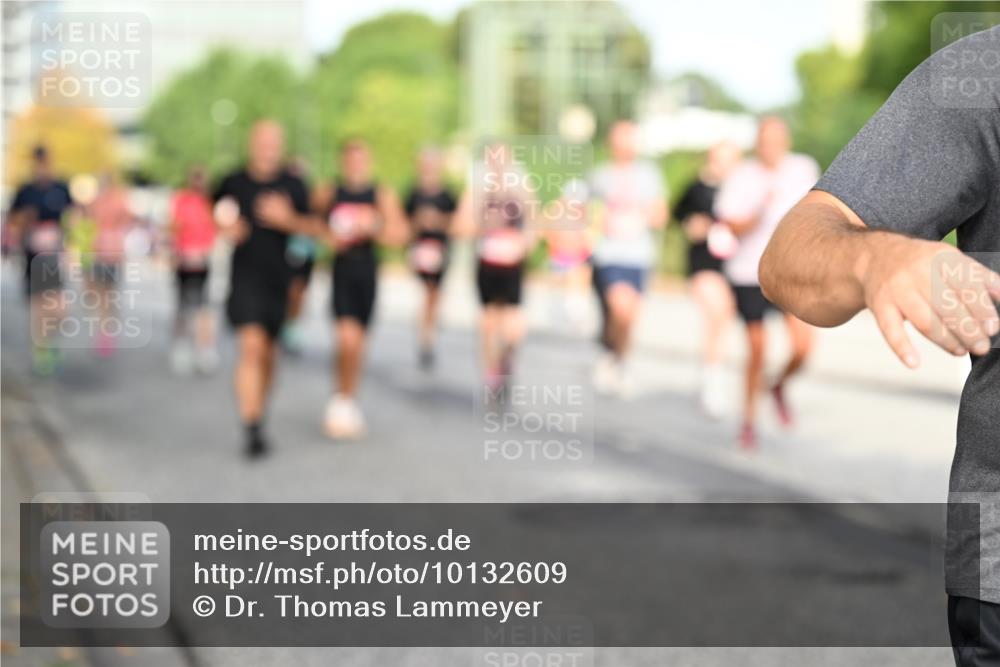 06.09.2026 - CURREX Alsterlauf Dr. Thomas Lammeyer http://msf.ph/oto/10132609 06.09.2026 09:56:51 Laufen  meine-sportfotos.de