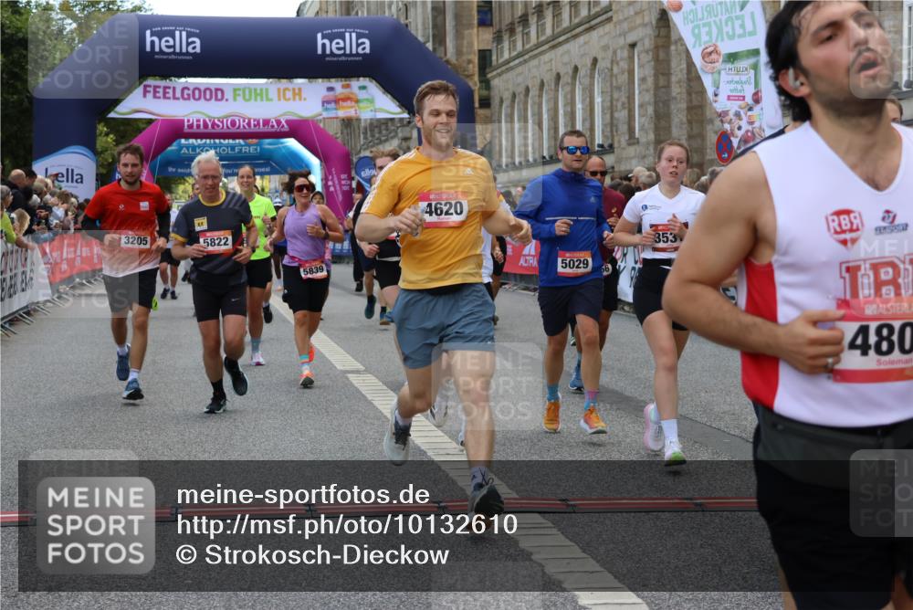 06.09.2026 - CURREX Alsterlauf Strokosch-Dieckow http://msf.ph/oto/10132610 06.09.2026 09:53:31 Ziel 2536, 2561, 2666, 2766, 2782, 3205, 3531, 3953, 4572, 4620, 4749, 4808, 4937, 4945, 4980, 5029, 5133, 5236, 5546, 5656, 5822, 5839, 6372, 6455, 8006, 8133, 8135 meine-sportfotos.de