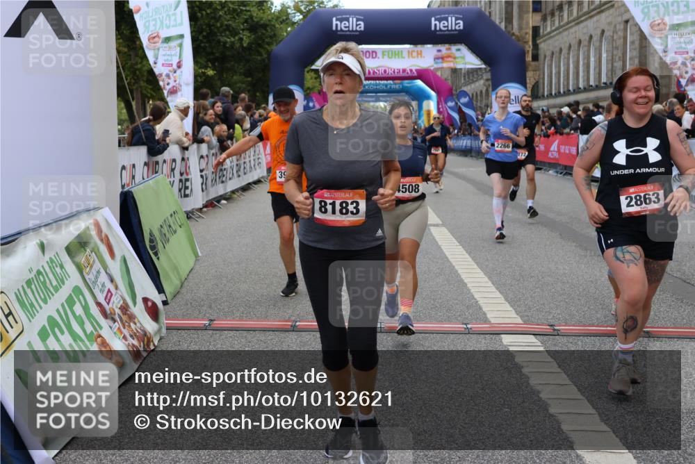 06.09.2026 - CURREX Alsterlauf Strokosch-Dieckow http://msf.ph/oto/10132621 06.09.2026 10:06:27 Ziel 2266, 2541, 2625, 2863, 3736, 3772, 3942, 3947, 4027, 4075, 4508, 4650, 4819, 5003, 5181, 5364, 5600, 6308, 8183 meine-sportfotos.de