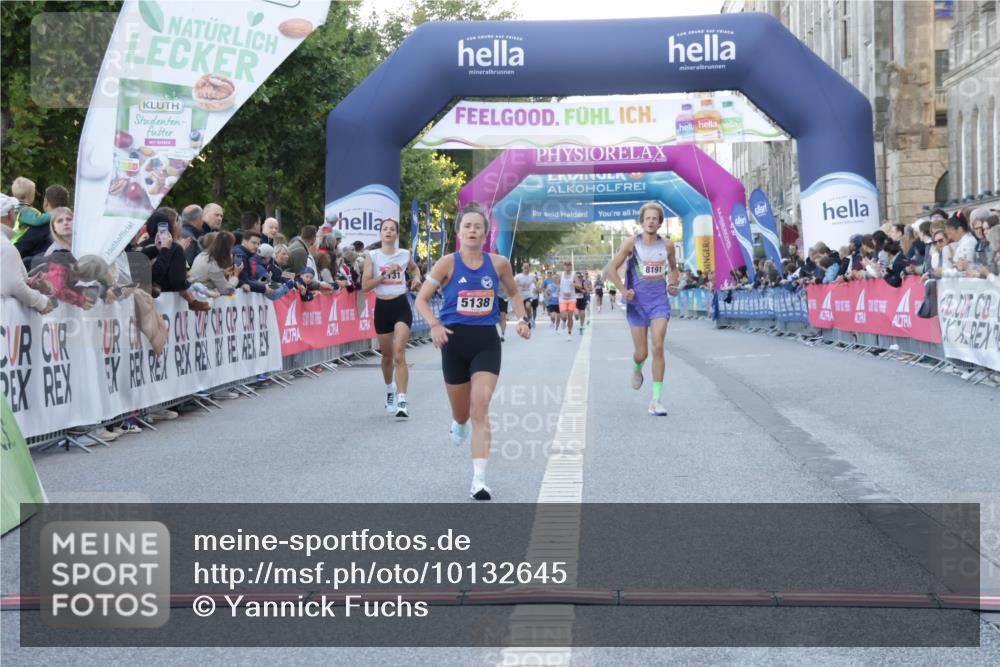 06.09.2026 - CURREX Alsterlauf Yannick Fuchs http://msf.ph/oto/10132645 06.09.2026 09:40:35 Ziel 2131, 5138, 5686, 8191 meine-sportfotos.de
