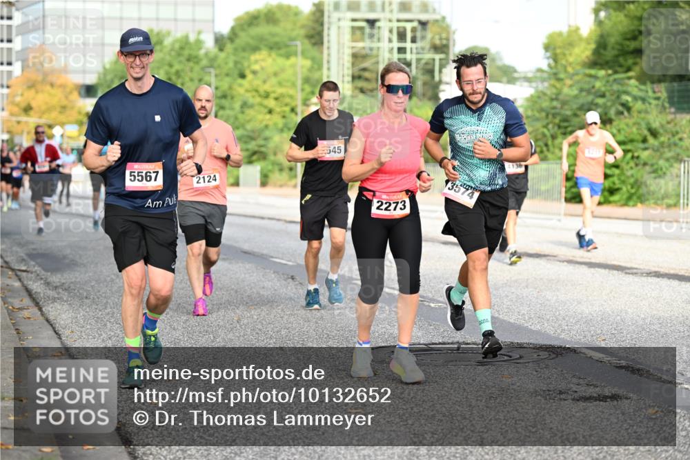 06.09.2026 - CURREX Alsterlauf Dr. Thomas Lammeyer http://msf.ph/oto/10132652 06.09.2026 09:56:55 Laufen 5567, 2124, 545, 2273, 574 meine-sportfotos.de