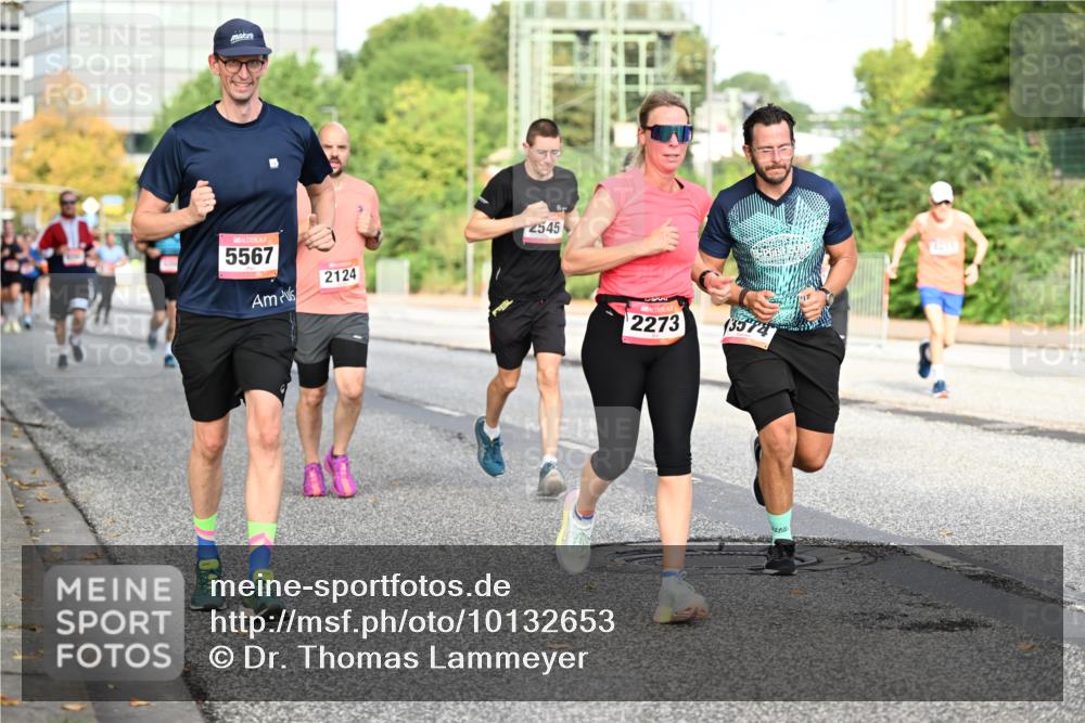 06.09.2026 - CURREX Alsterlauf Dr. Thomas Lammeyer http://msf.ph/oto/10132653 06.09.2026 09:56:55 Laufen 5567, 2124, 2545, 2273, 3574 meine-sportfotos.de