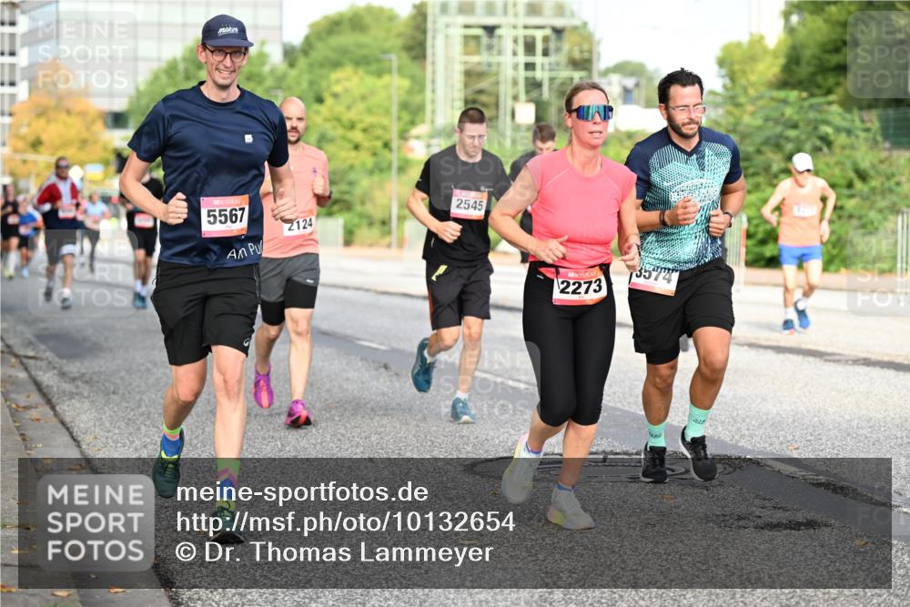 06.09.2026 - CURREX Alsterlauf Dr. Thomas Lammeyer http://msf.ph/oto/10132654 06.09.2026 09:56:55 Laufen 5567, 2124, 2545, 2273 meine-sportfotos.de