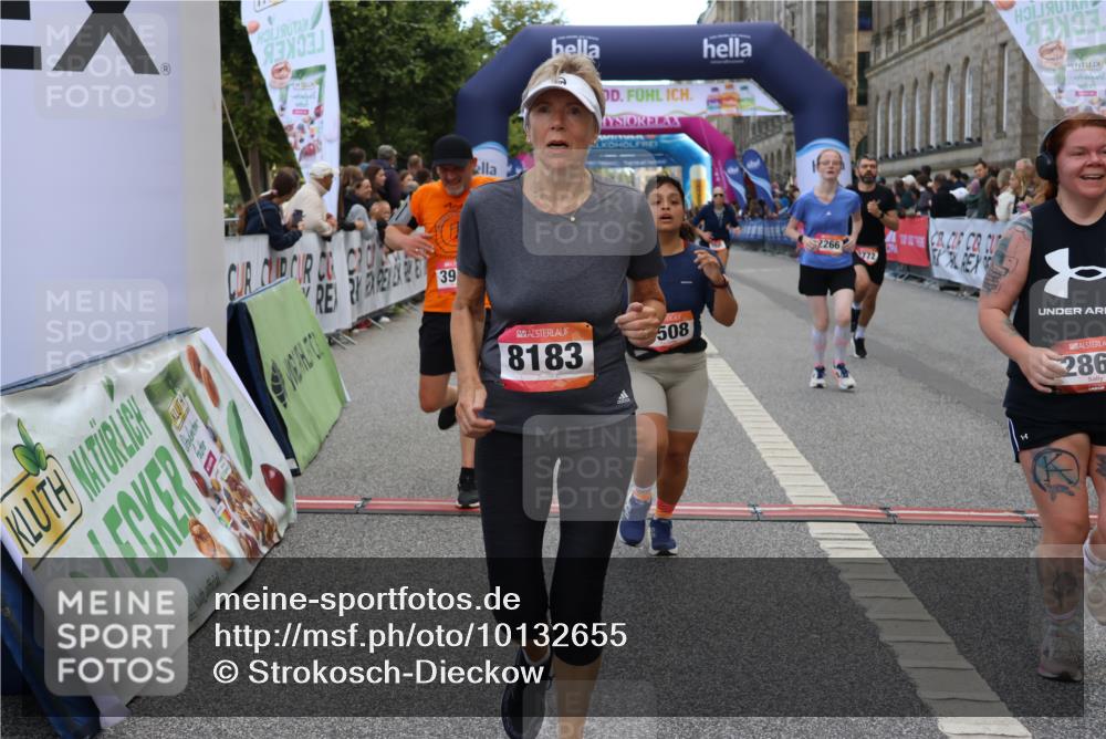 06.09.2026 - CURREX Alsterlauf Strokosch-Dieckow http://msf.ph/oto/10132655 06.09.2026 10:06:27 Ziel 2266, 2541, 2625, 2863, 3736, 3772, 3942, 3947, 4027, 4075, 4508, 4650, 4819, 5003, 5181, 5364, 5600, 6308, 8183 meine-sportfotos.de