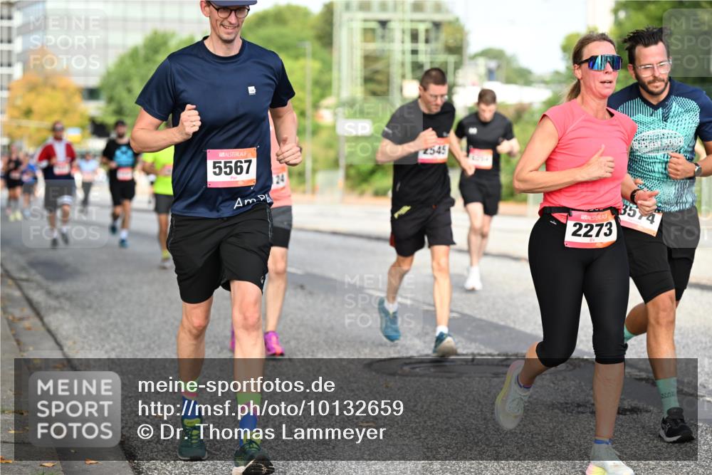 06.09.2026 - CURREX Alsterlauf Dr. Thomas Lammeyer http://msf.ph/oto/10132659 06.09.2026 09:56:56 Laufen 5567, 2273, 3574 meine-sportfotos.de