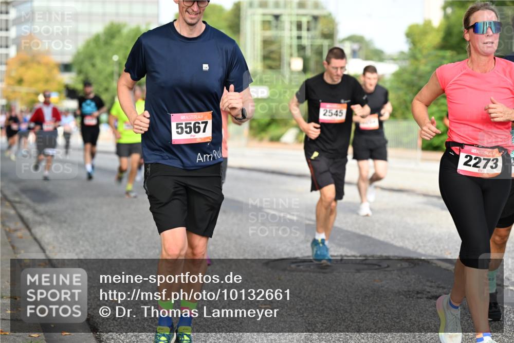 06.09.2026 - CURREX Alsterlauf Dr. Thomas Lammeyer http://msf.ph/oto/10132661 06.09.2026 09:56:56 Laufen 5567, 2545, 2273 meine-sportfotos.de