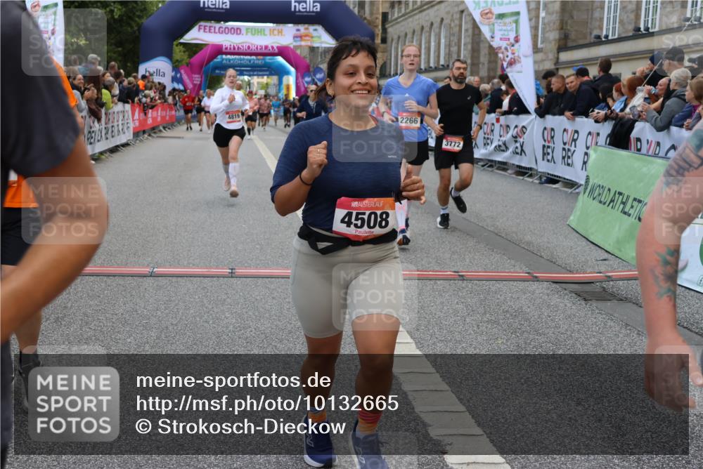 06.09.2026 - CURREX Alsterlauf Strokosch-Dieckow http://msf.ph/oto/10132665 06.09.2026 10:06:28 Ziel 2266, 2541, 2625, 2863, 3736, 3772, 3942, 3947, 4508, 4650, 4819, 5181, 5600, 8183 meine-sportfotos.de