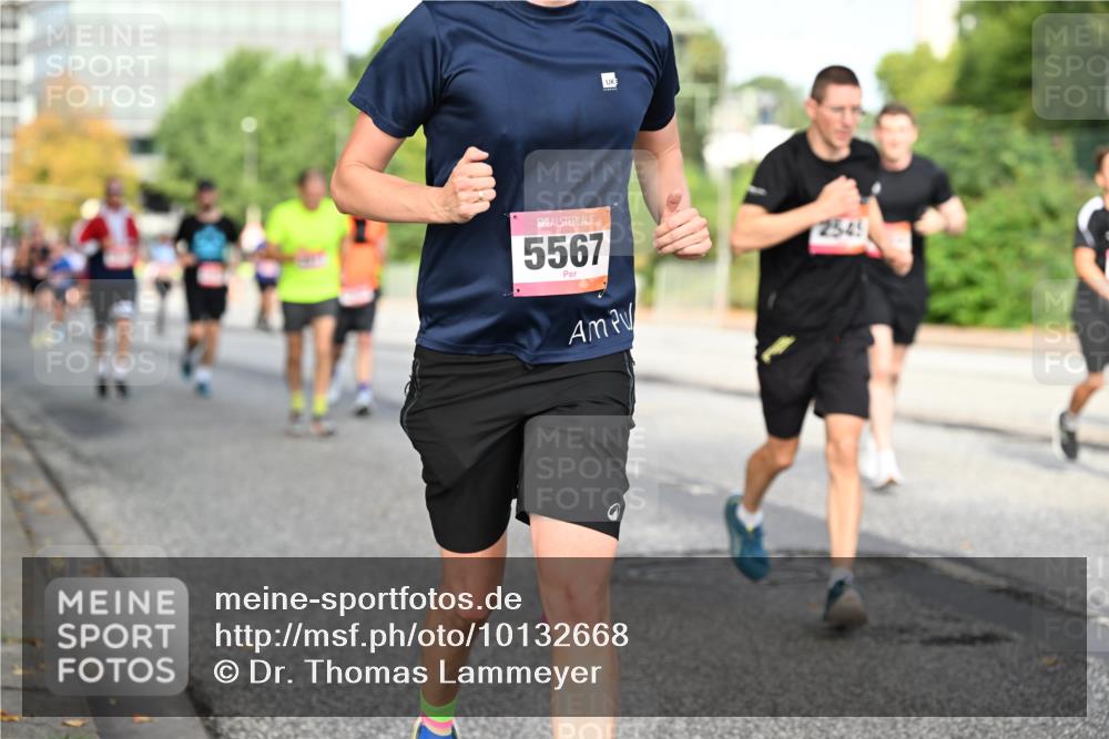 06.09.2026 - CURREX Alsterlauf Dr. Thomas Lammeyer http://msf.ph/oto/10132668 06.09.2026 09:56:57 Laufen 5567 meine-sportfotos.de