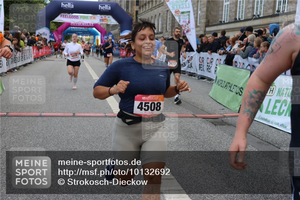 06.09.2026 - CURREX Alsterlauf Strokosch-Dieckow http://msf.ph/oto/10132692 06.09.2026 10:06:29 Ziel 2266, 2541, 2863, 3736, 3772, 3942, 3947, 4508, 4650, 4819, 5600, 6464, 8183 meine-sportfotos.de