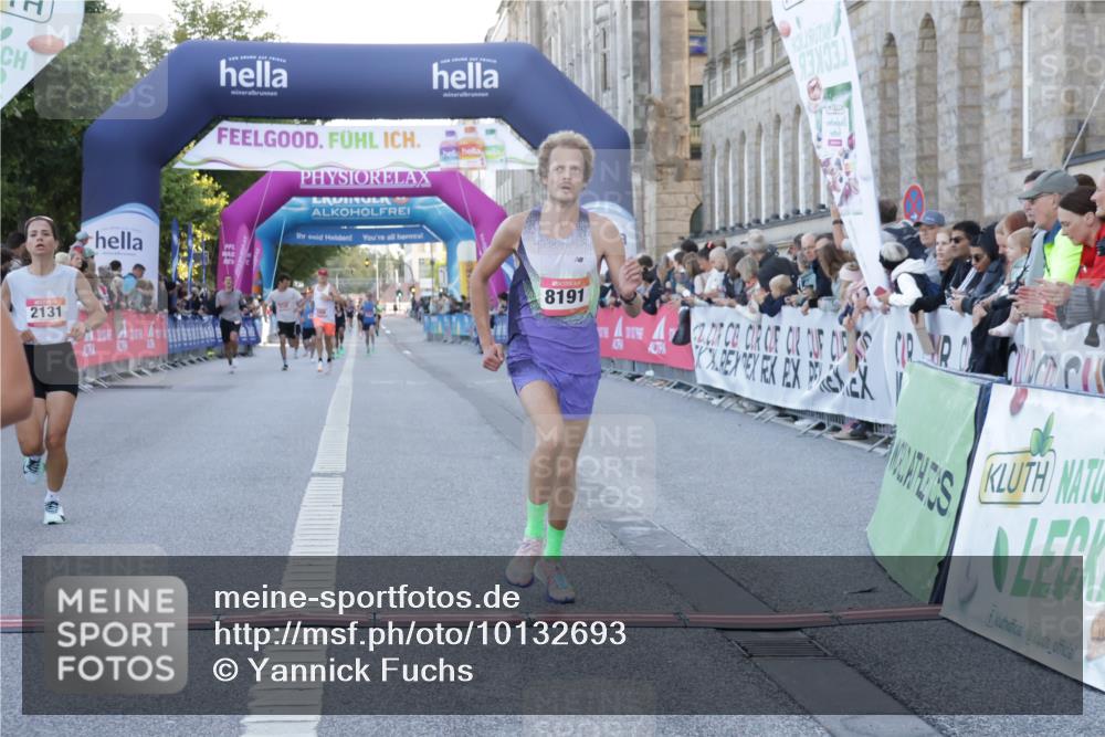 06.09.2026 - CURREX Alsterlauf Yannick Fuchs http://msf.ph/oto/10132693 06.09.2026 09:40:37 Ziel 2131, 5138, 5686, 8191 meine-sportfotos.de