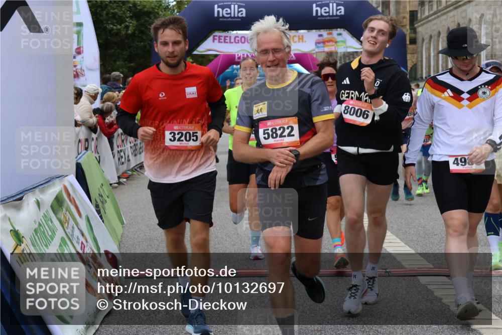 06.09.2026 - CURREX Alsterlauf Strokosch-Dieckow http://msf.ph/oto/10132697 06.09.2026 09:53:33 Ziel 2536, 2666, 2766, 2782, 3205, 3458, 3531, 3953, 4082, 4283, 4572, 4620, 4749, 4797, 4808, 4832, 4937, 4945, 4980, 5029, 5110, 5236, 5446, 5546, 5656, 5822, 5839, 6372, 6455, 8006, 8133, 8135 meine-sportfotos.de