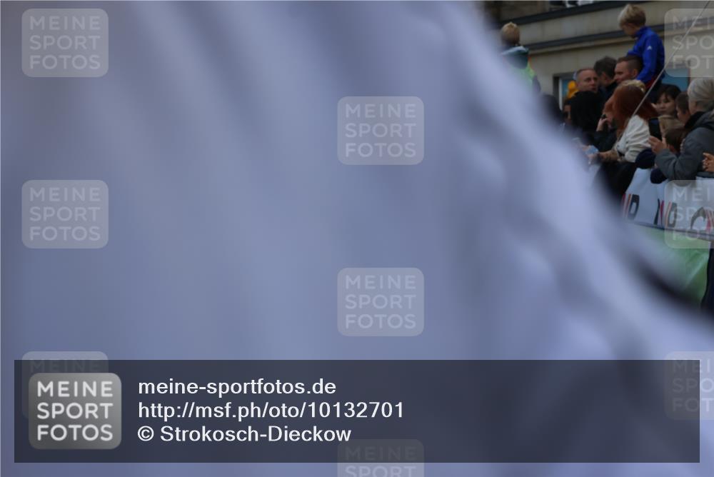 06.09.2026 - CURREX Alsterlauf Strokosch-Dieckow http://msf.ph/oto/10132701 06.09.2026 09:53:45 Ziel 2537, 3458, 3661, 3964, 4082, 4571, 4617, 5110, 5119, 5483, 5590, 5782, 5884, 6477 meine-sportfotos.de