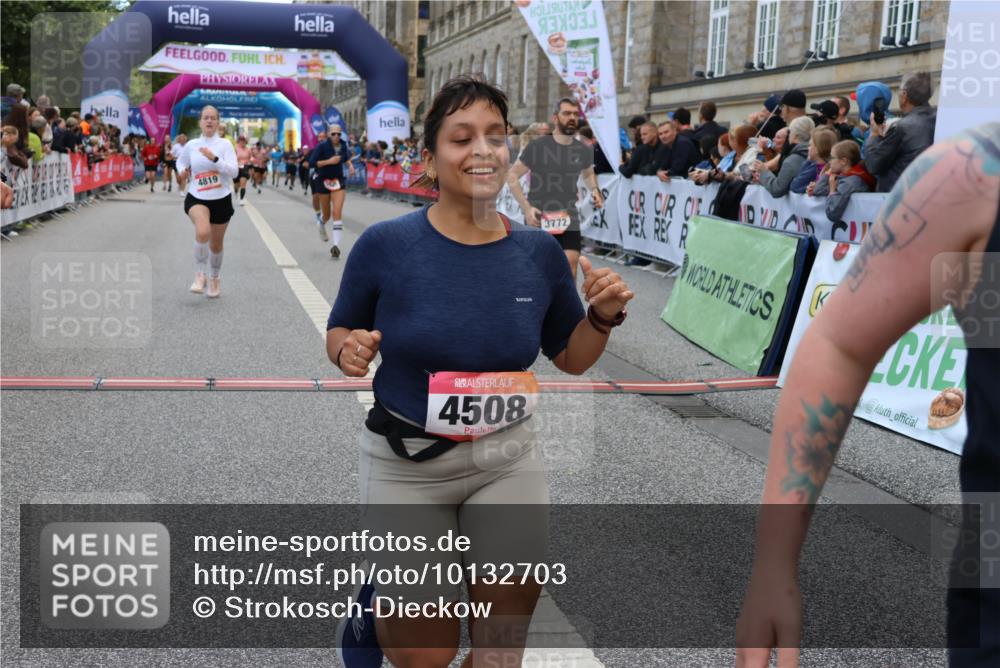 06.09.2026 - CURREX Alsterlauf Strokosch-Dieckow http://msf.ph/oto/10132703 06.09.2026 10:06:29 Ziel 2266, 2541, 2863, 3736, 3772, 3942, 3947, 4508, 4650, 4819, 5600, 6464, 8183 meine-sportfotos.de