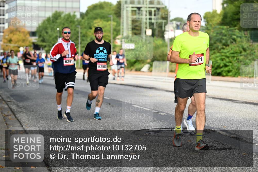 06.09.2026 - CURREX Alsterlauf Dr. Thomas Lammeyer http://msf.ph/oto/10132705 06.09.2026 09:57:00 Laufen 6291, 6258, 71 meine-sportfotos.de