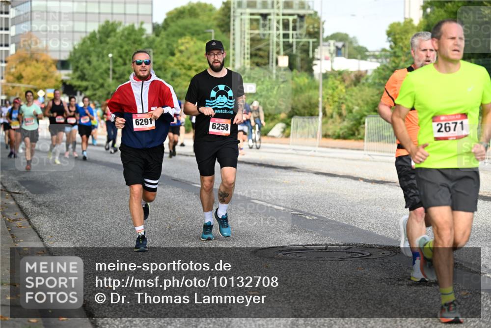 06.09.2026 - CURREX Alsterlauf Dr. Thomas Lammeyer http://msf.ph/oto/10132708 06.09.2026 09:57:01 Laufen 10, 6291, 6258, 2671 meine-sportfotos.de