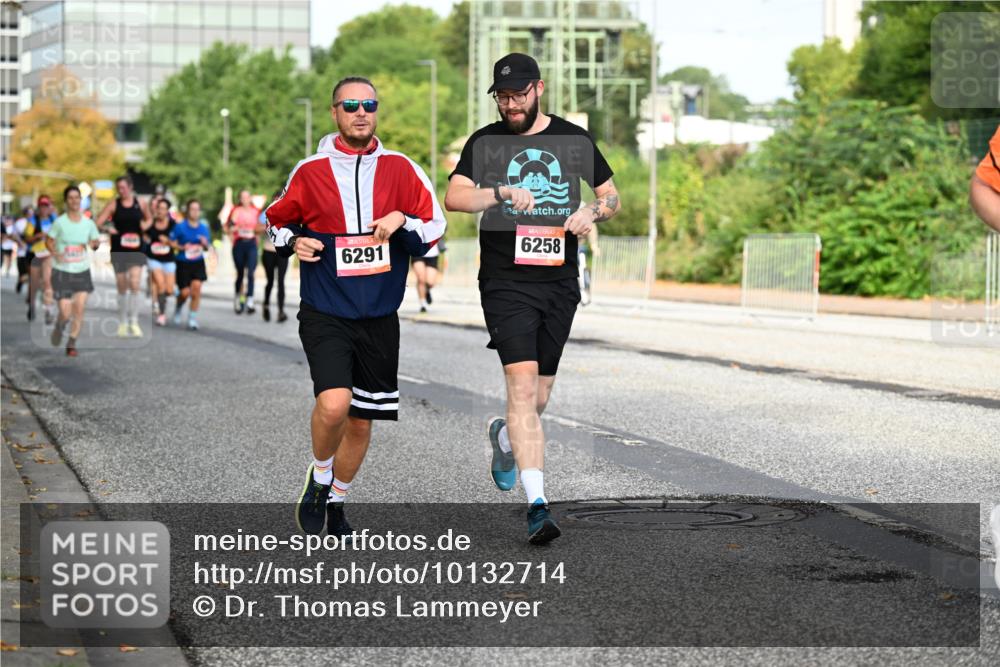 06.09.2026 - CURREX Alsterlauf Dr. Thomas Lammeyer http://msf.ph/oto/10132714 06.09.2026 09:57:01 Laufen 6291, 6258 meine-sportfotos.de