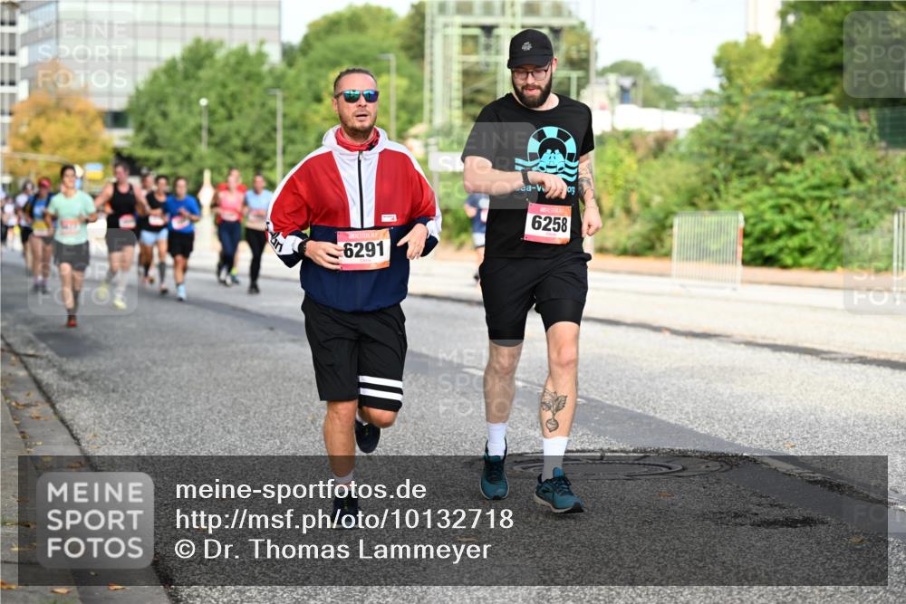 06.09.2026 - CURREX Alsterlauf Dr. Thomas Lammeyer http://msf.ph/oto/10132718 06.09.2026 09:57:01 Laufen 6291, 6258 meine-sportfotos.de