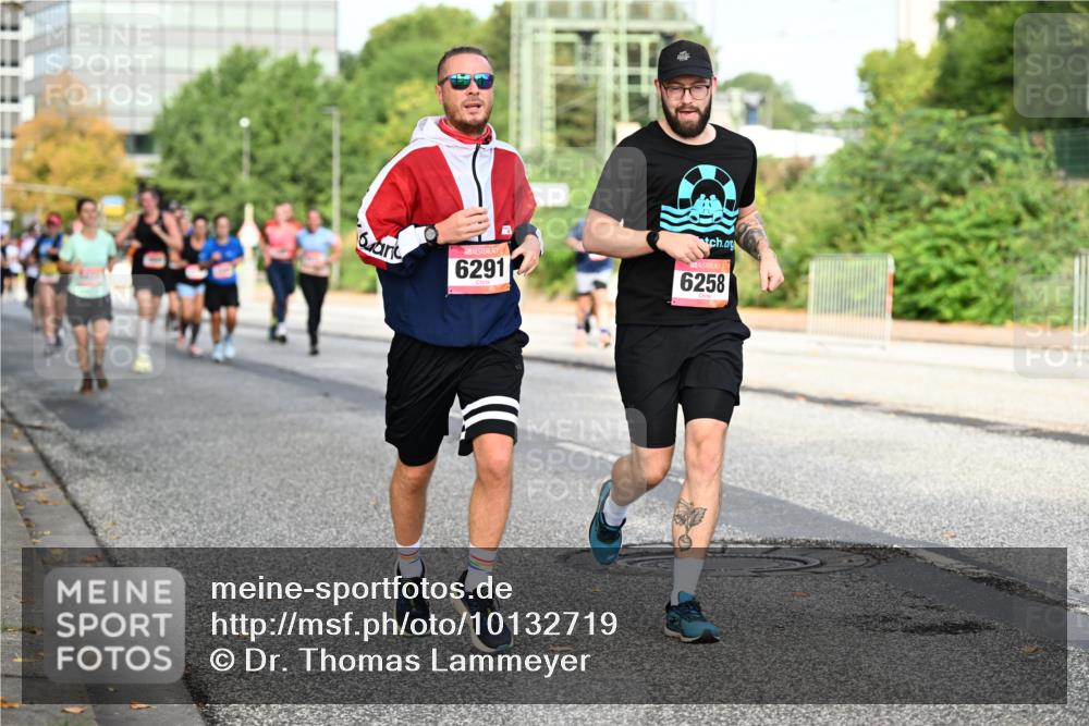 06.09.2026 - CURREX Alsterlauf Dr. Thomas Lammeyer http://msf.ph/oto/10132719 06.09.2026 09:57:02 Laufen 6291, 6258 meine-sportfotos.de