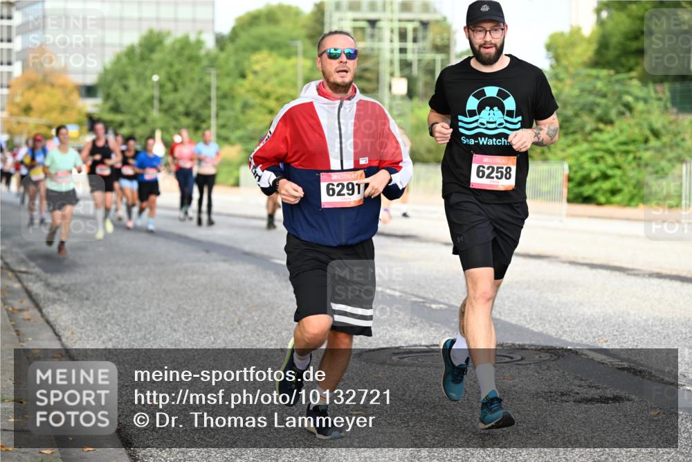 06.09.2026 - CURREX Alsterlauf Dr. Thomas Lammeyer http://msf.ph/oto/10132721 06.09.2026 09:57:02 Laufen 6291, 6258 meine-sportfotos.de