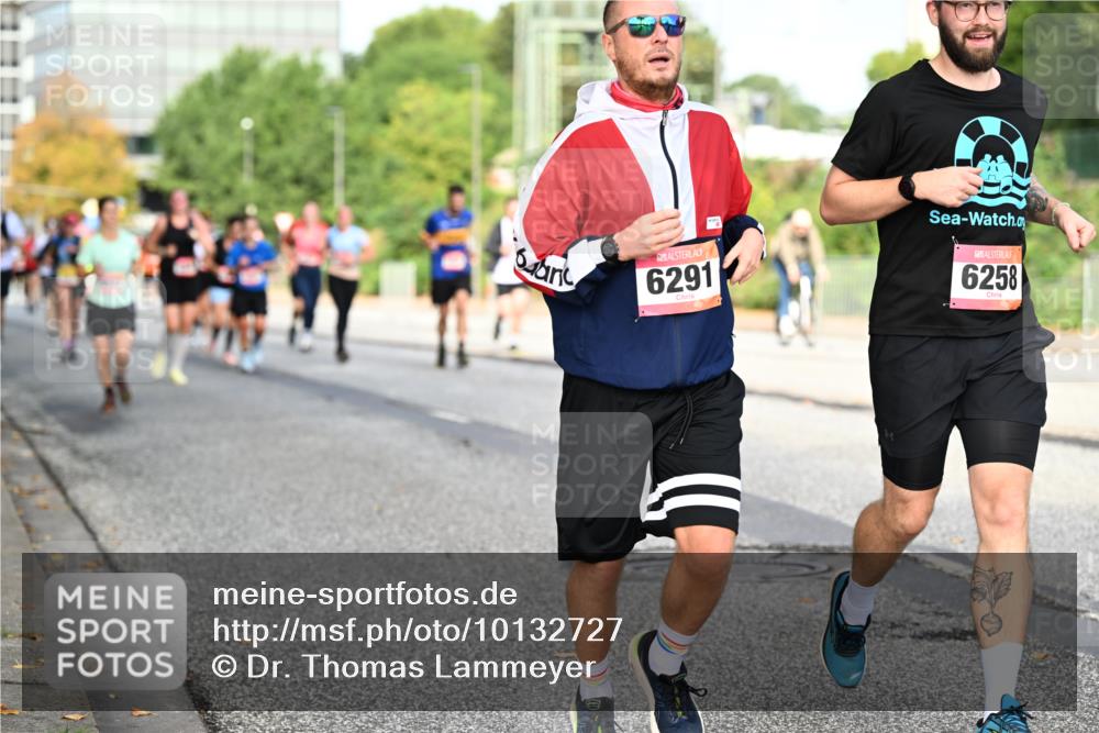 06.09.2026 - CURREX Alsterlauf Dr. Thomas Lammeyer http://msf.ph/oto/10132727 06.09.2026 09:57:02 Laufen 6291, 6258 meine-sportfotos.de