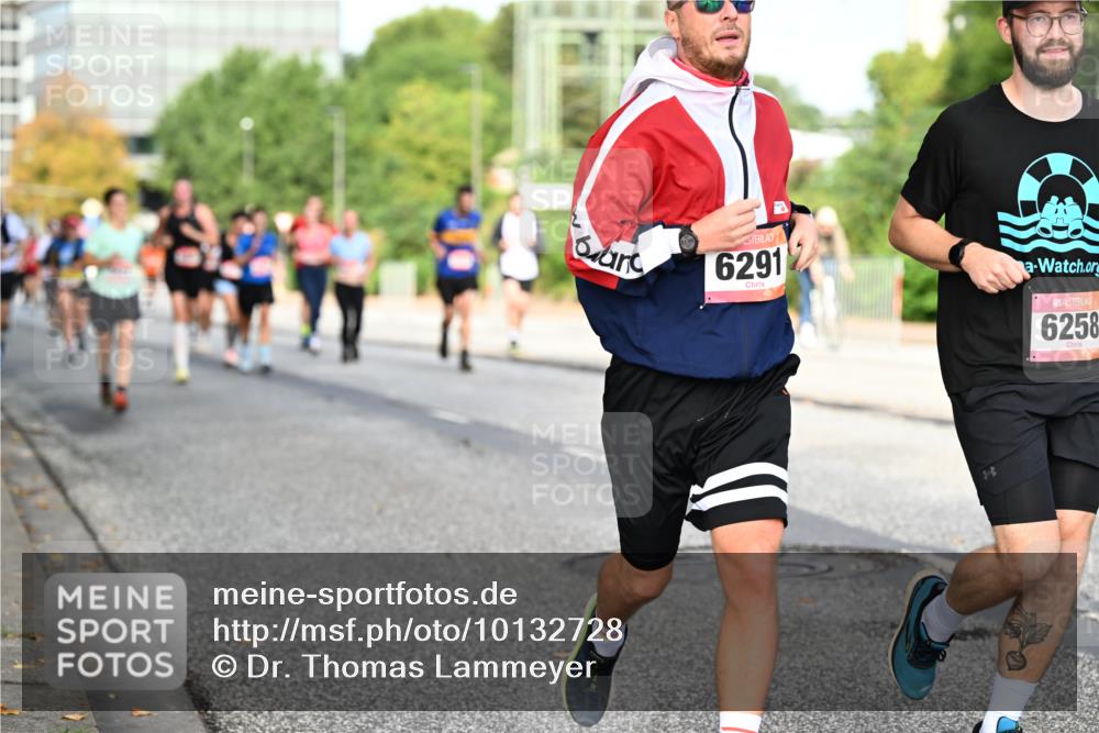 06.09.2026 - CURREX Alsterlauf Dr. Thomas Lammeyer http://msf.ph/oto/10132728 06.09.2026 09:57:02 Laufen 6291, 6258 meine-sportfotos.de