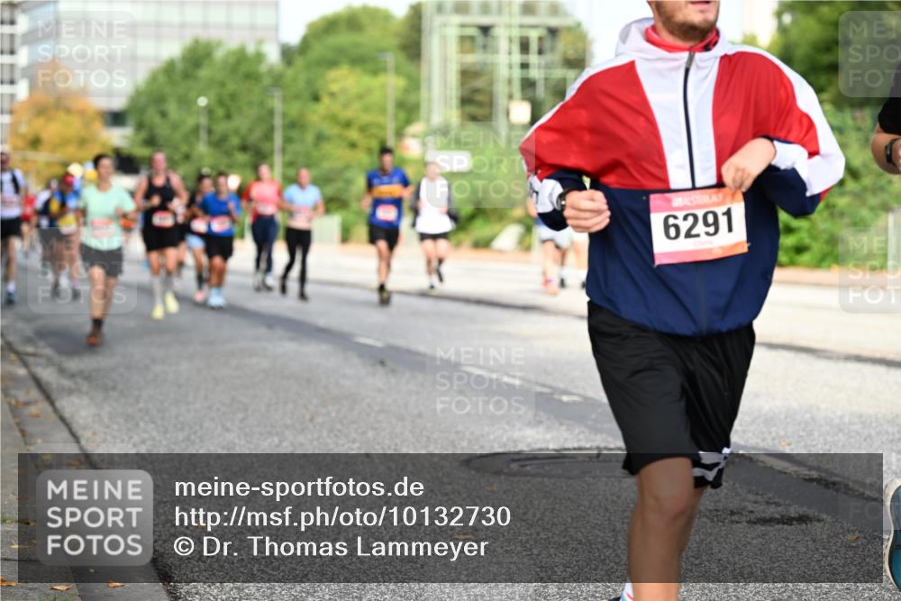 06.09.2026 - CURREX Alsterlauf Dr. Thomas Lammeyer http://msf.ph/oto/10132730 06.09.2026 09:57:03 Laufen 6291 meine-sportfotos.de